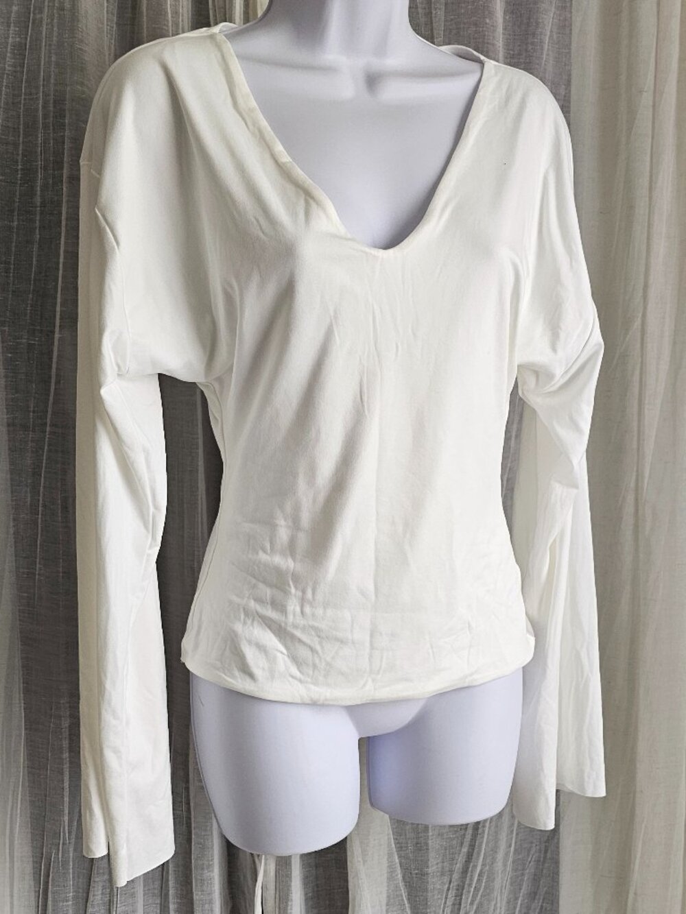 Women's Flare Long Sleeve V neck Top White Size S NEW